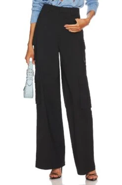 The Favorite Cargo Black